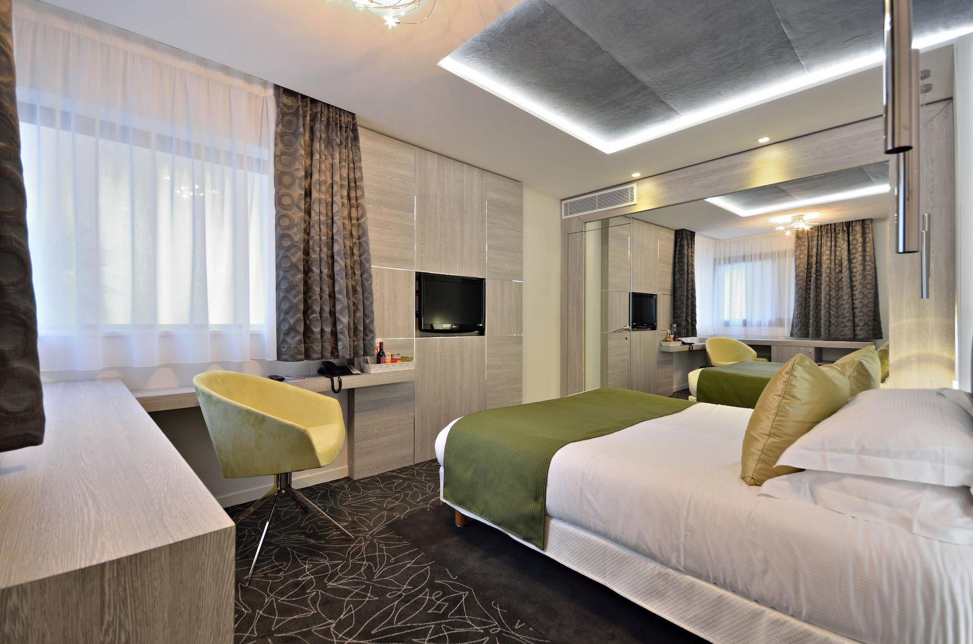 Cezanne Hotel Кан Екстериор снимка